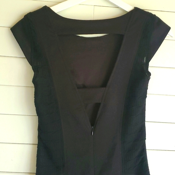 The perfect mia melon little black dress - Picture 2 of 5